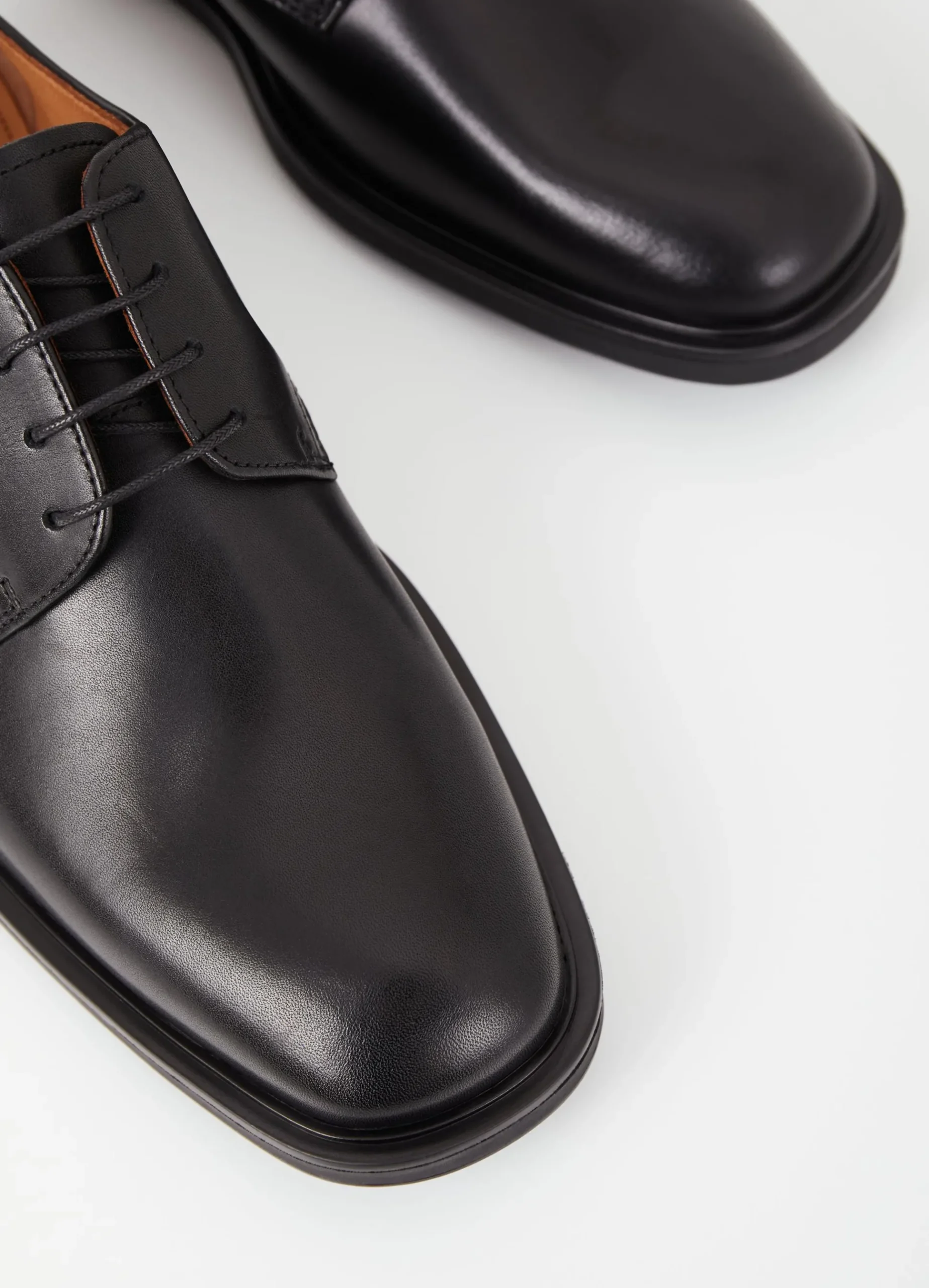 ANDREW SHOES