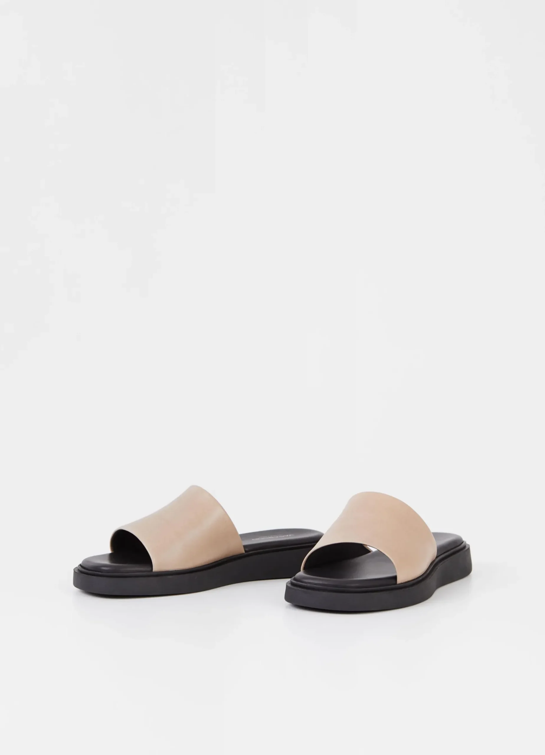 CONNIE SANDALS