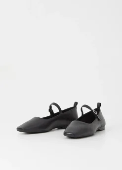 DELIA SHOES