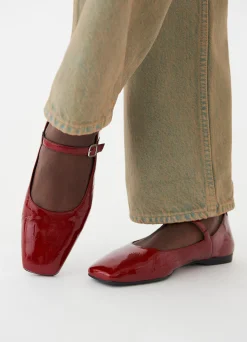 DELIA SHOES