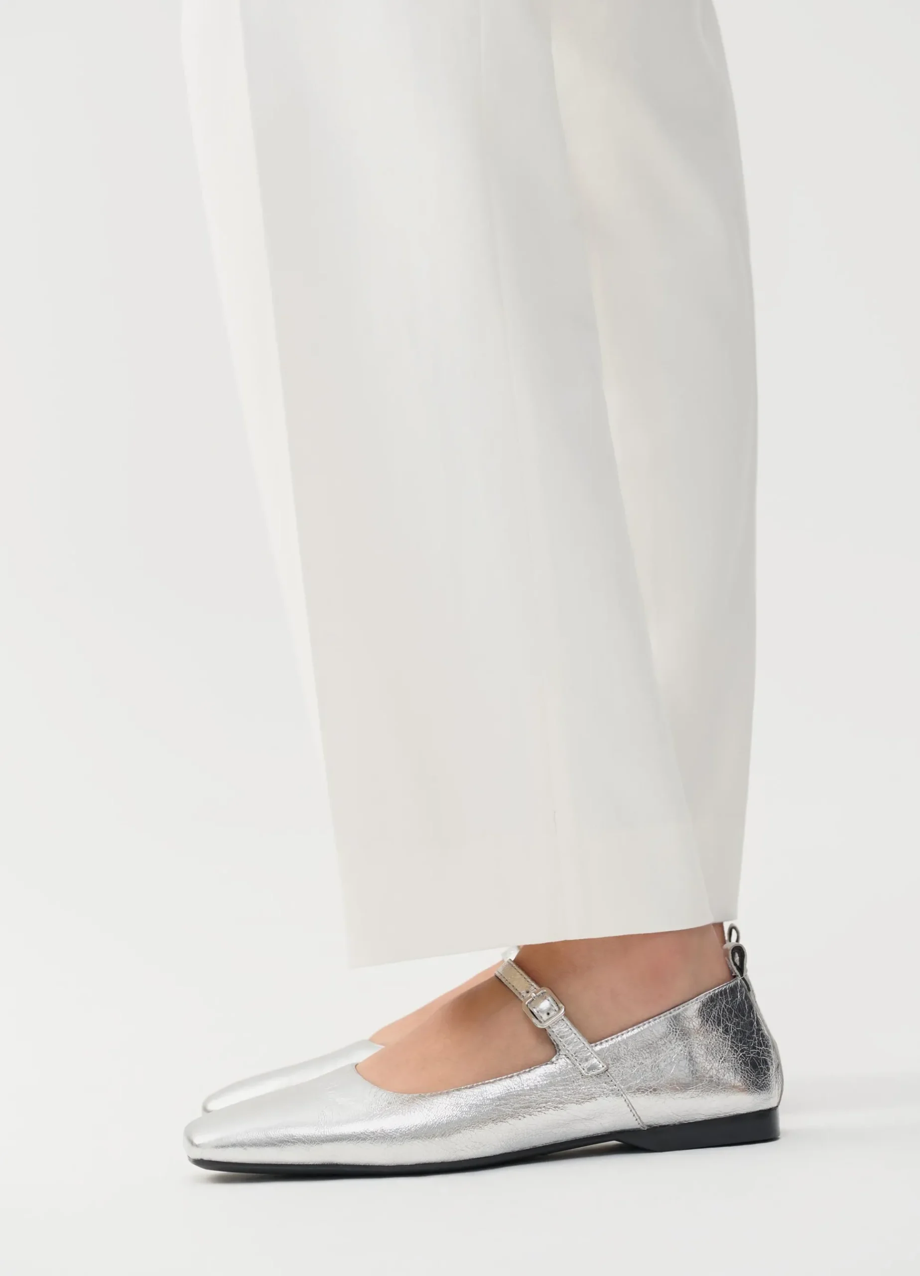 DELIA SHOES