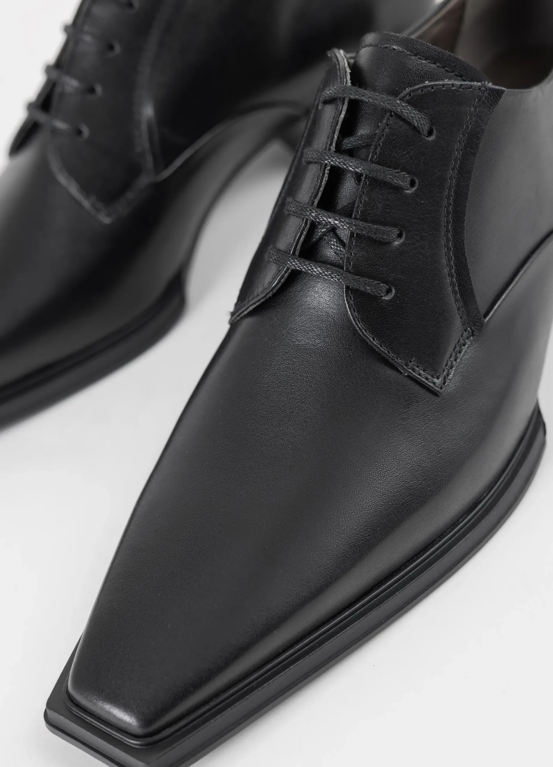 EIDA SHOES