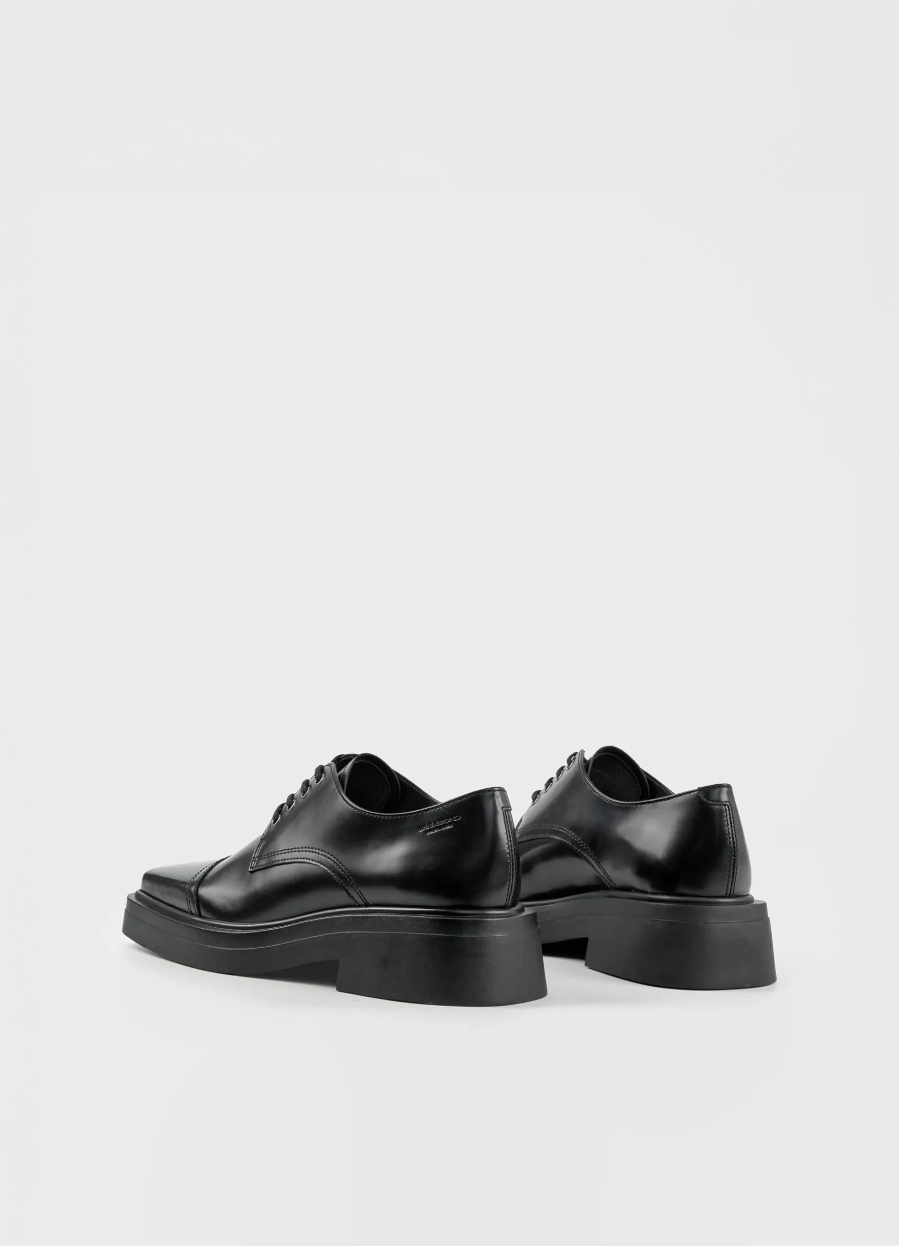 EYRA SHOES