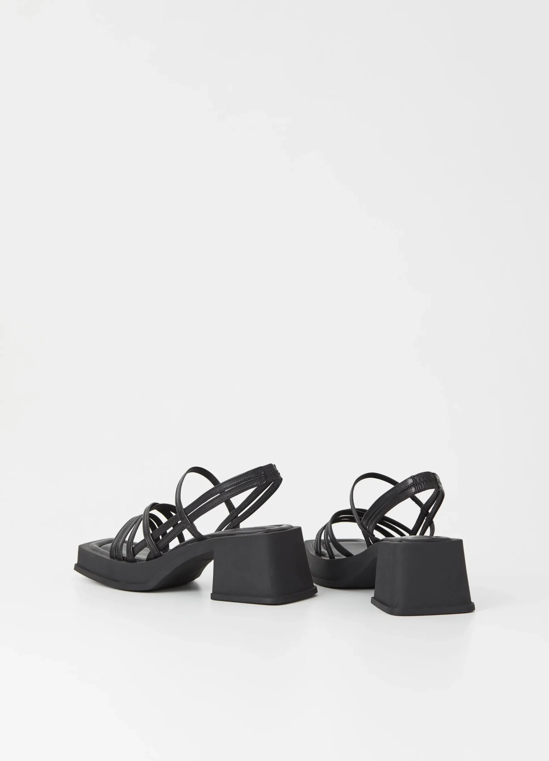 HENNIE SANDALS