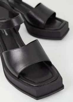HENNIE SANDALS