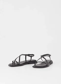 IZZY SANDALS