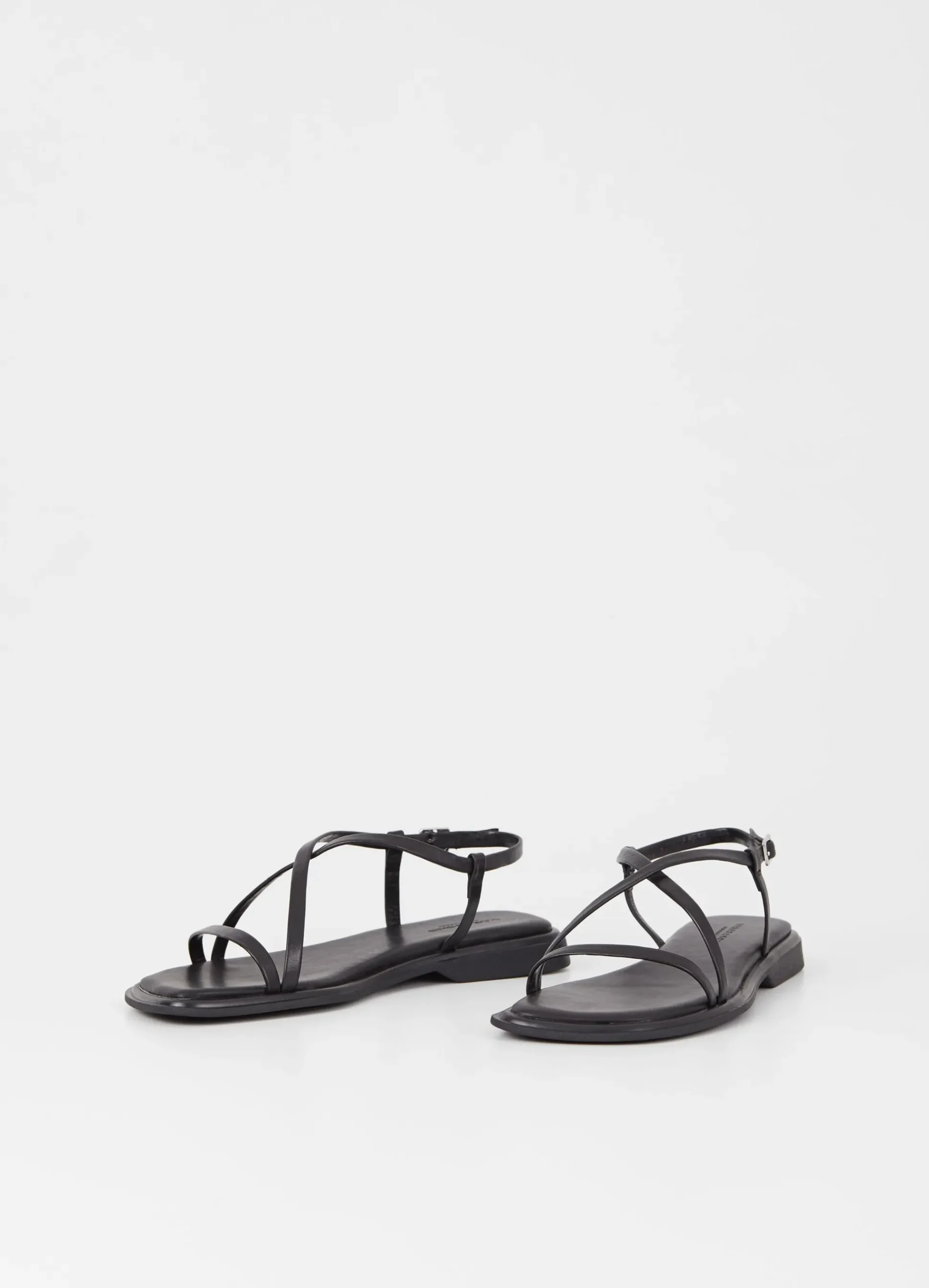 IZZY SANDALS