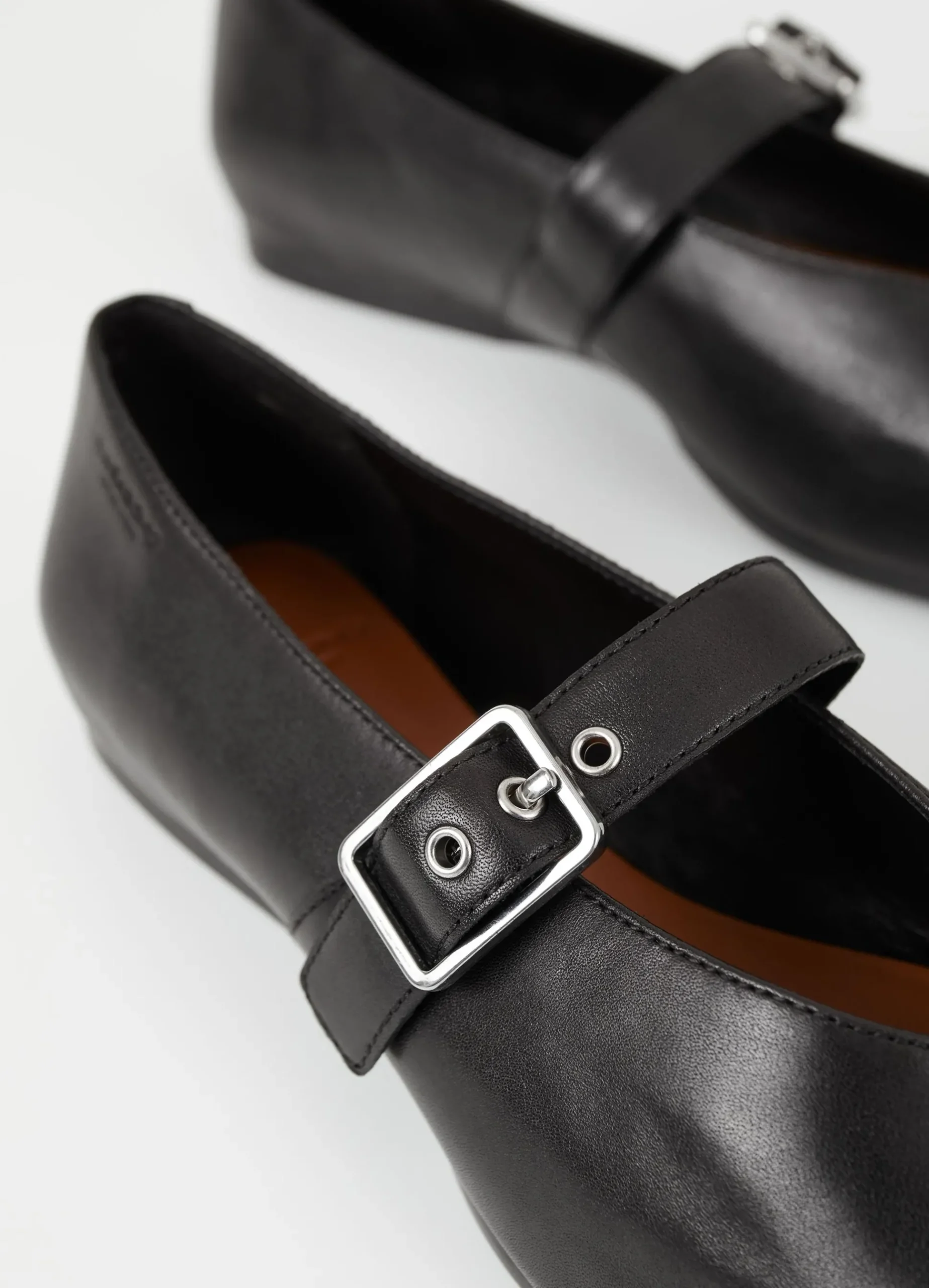 WIOLETTA SHOES